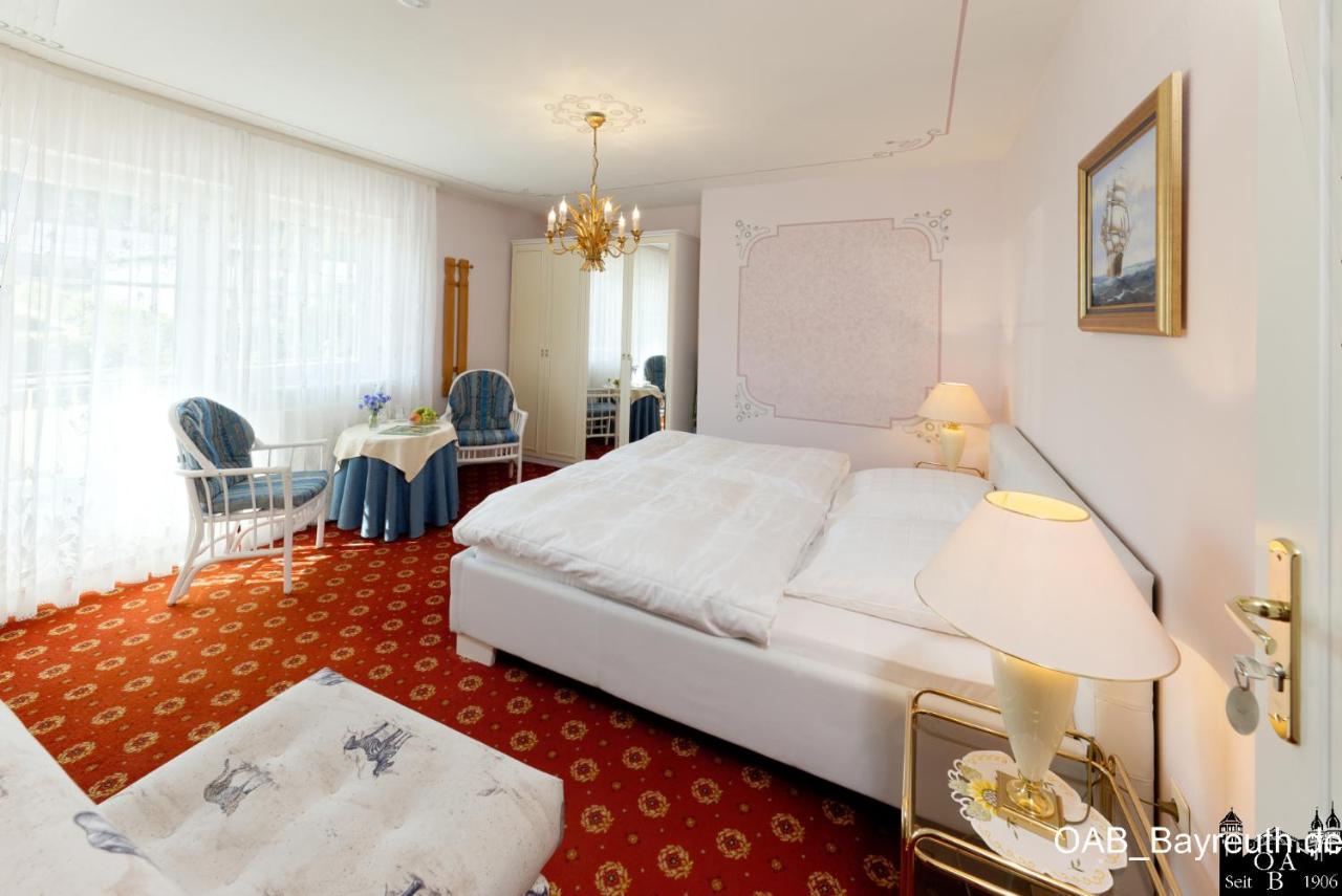 Hotel Garni Regina Gössweinstein Exterior foto