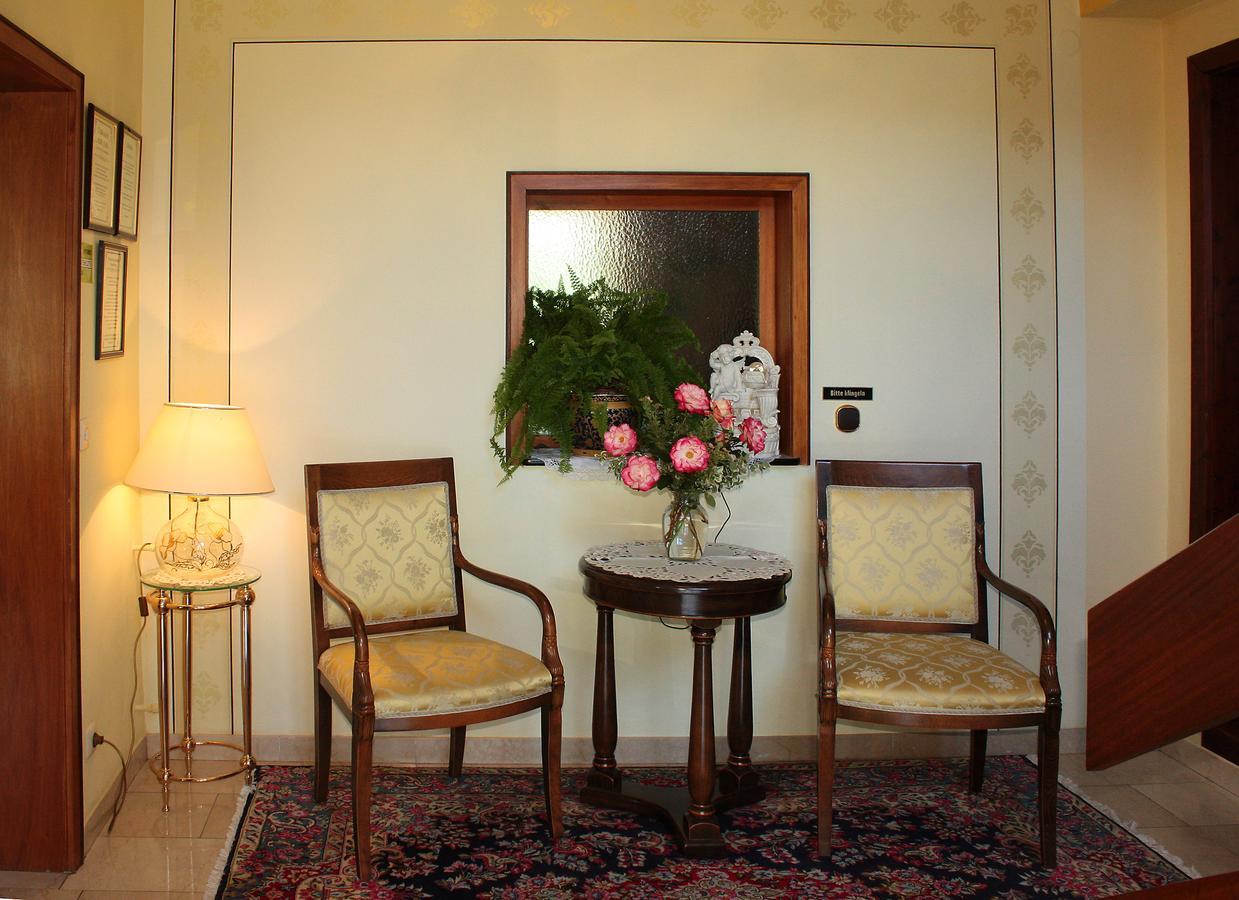 Hotel Garni Regina Gössweinstein Exterior foto