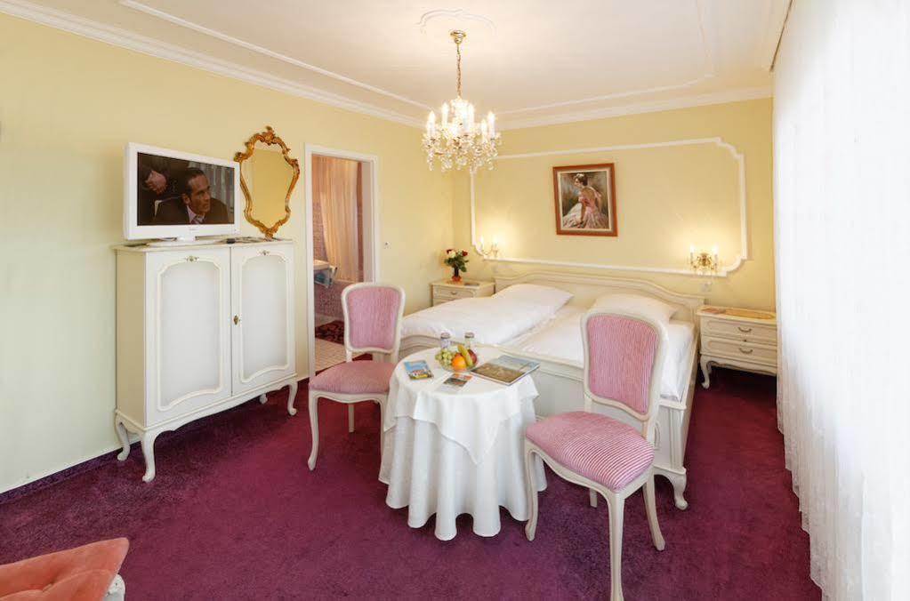 Hotel Garni Regina Gössweinstein Exterior foto